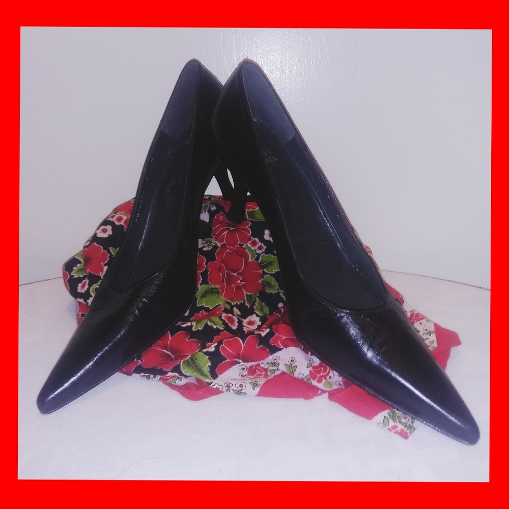 Stuart Weitzman all leather pumps - EUC size 9